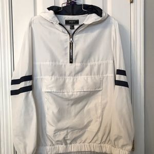 Windbreaker hooded